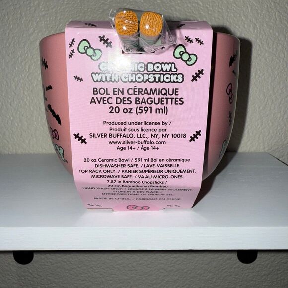 NWT Halloween Hello Kitty Ceramic Bowl With Chopsticks 20oz Noodles - Picture 5 of 5